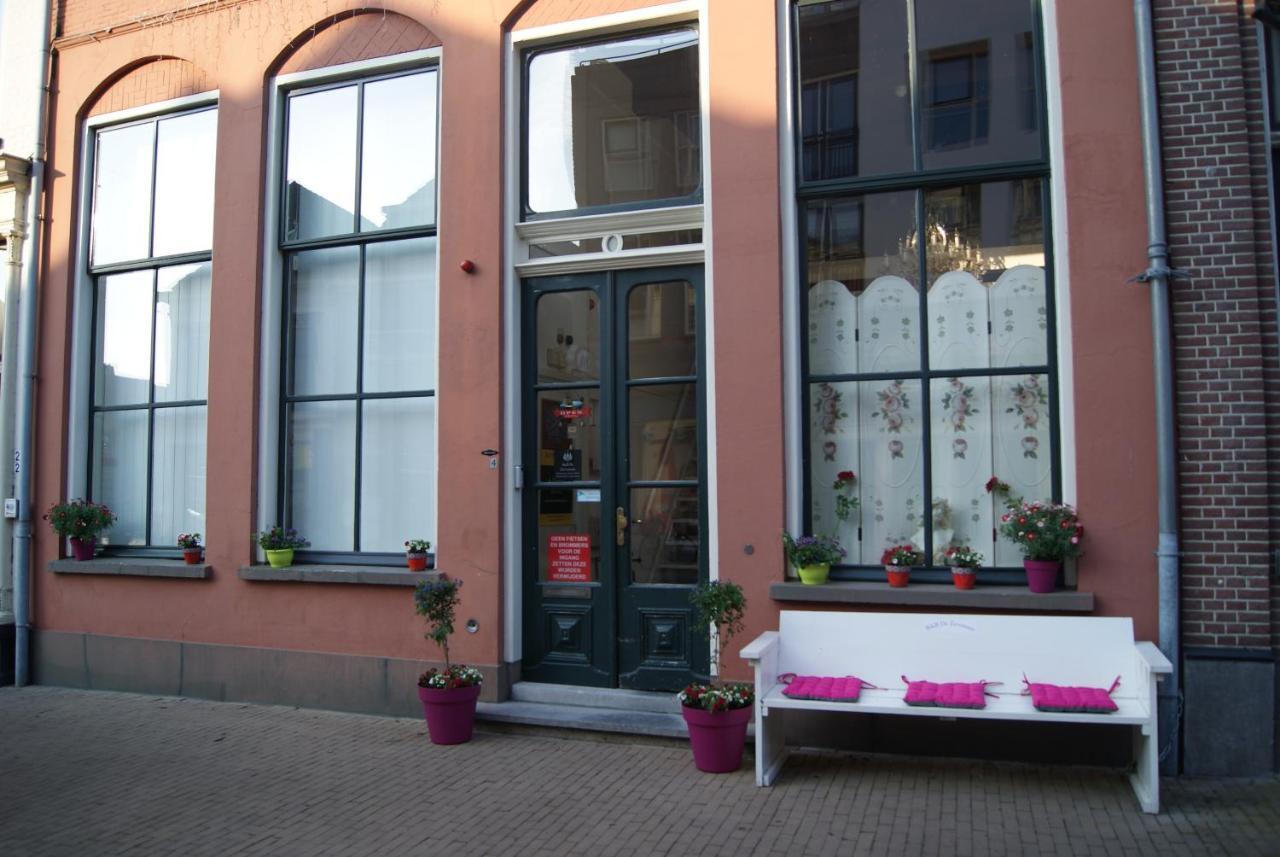 לינה וארוחת בוקר קאמפן De Zevenster "Gevestigd Aan De Winkelstraat" מראה חיצוני תמונה
