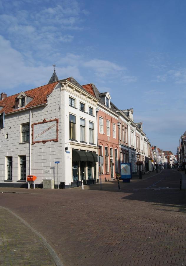 לינה וארוחת בוקר קאמפן De Zevenster "Gevestigd Aan De Winkelstraat" מראה חיצוני תמונה