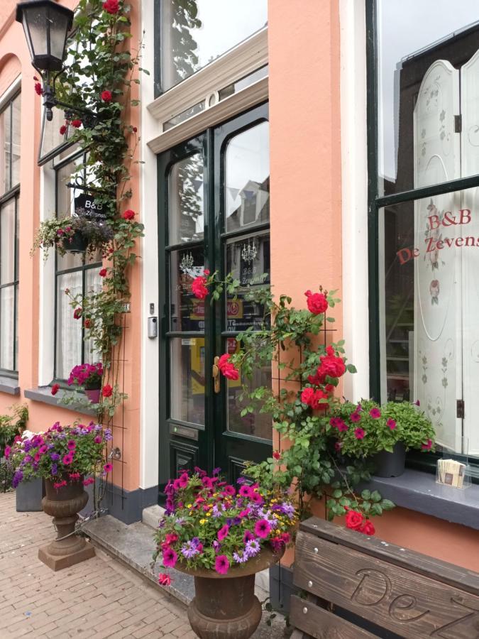 לינה וארוחת בוקר קאמפן De Zevenster "Gevestigd Aan De Winkelstraat" מראה חיצוני תמונה